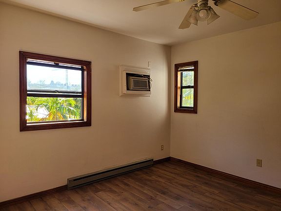 5th image of 547 Grove St N APT 4