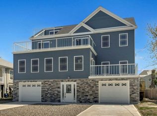 22 Benton Ave, Leonardo, NJ 07737