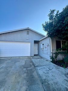 211 Presidio Avenue, Porterville, CA, 93257