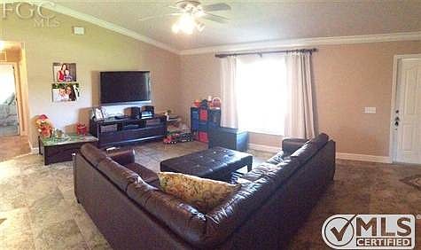 5th image of 3728 SW 13th Ave