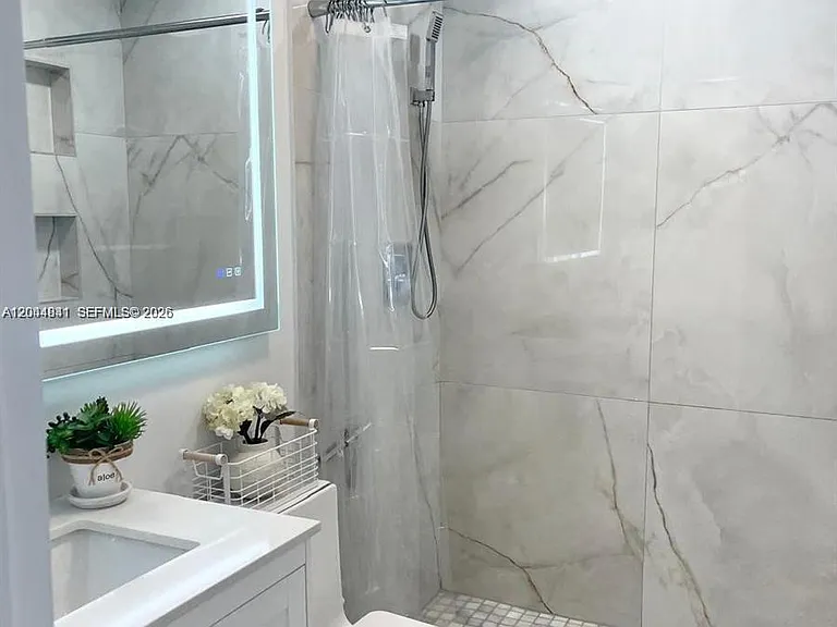 340 Oakridge S #340 — Photo 10
