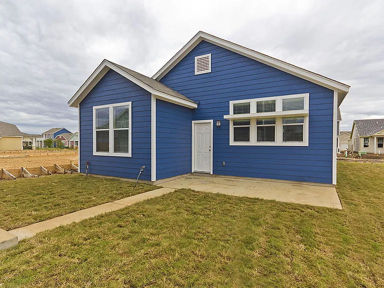 335 Rachel St — Photo 25