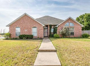 1001 Steven St, Burleson, TX 76028