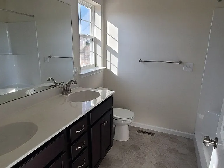567 Brook Shire Ct — Photo 12