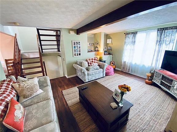 5th image of 2534 Hawthorne Dr
