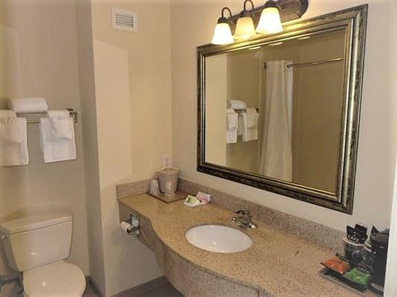 5th image of 930 Lake Oconee Pkwy #225