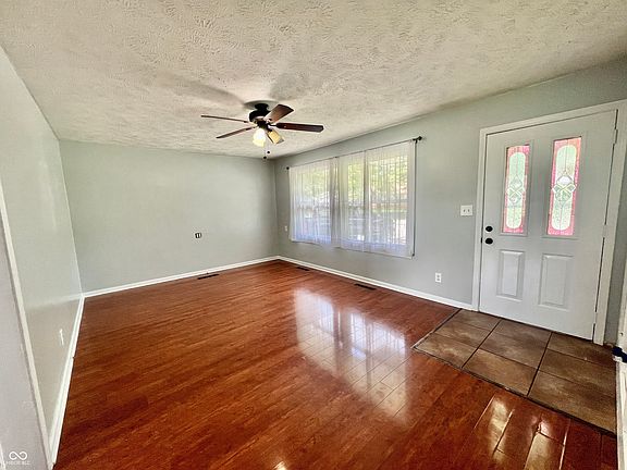 5th image of 2808 S Oakland Dr