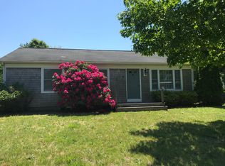 74 Pine St, Edgartown, MA 02539