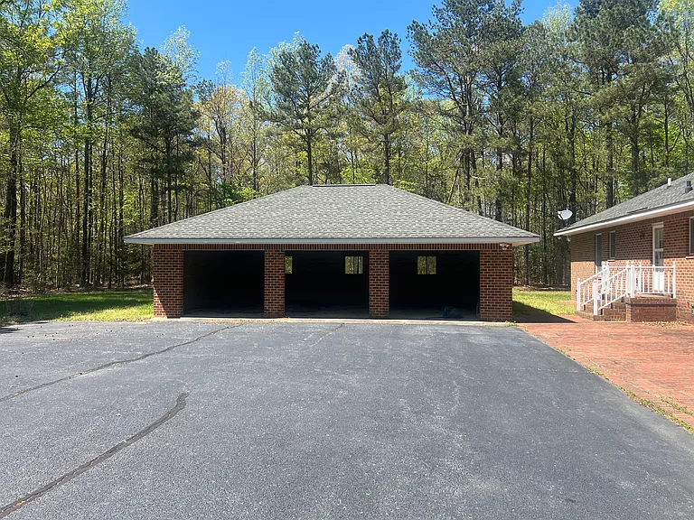 11089 Cedar Ln — Photo 2