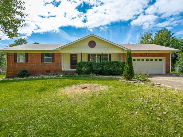 2508 Dowler Cir, Signal Mountain, TN 37377