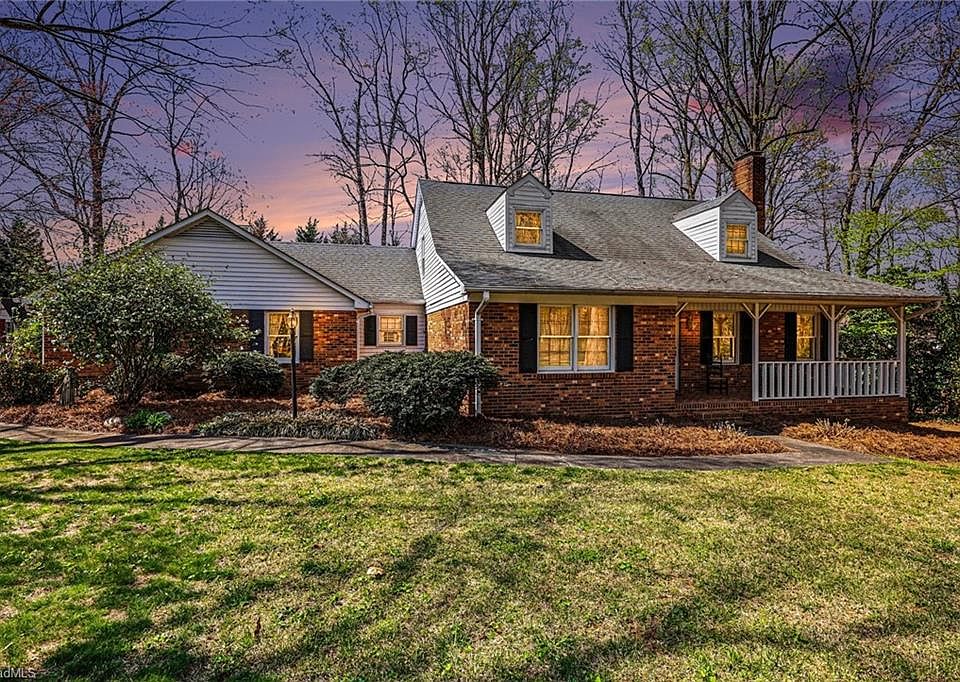 1st image of 217 Green Lawn Dr
