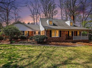 217 Green Lawn Dr, Kernersville, NC 27284