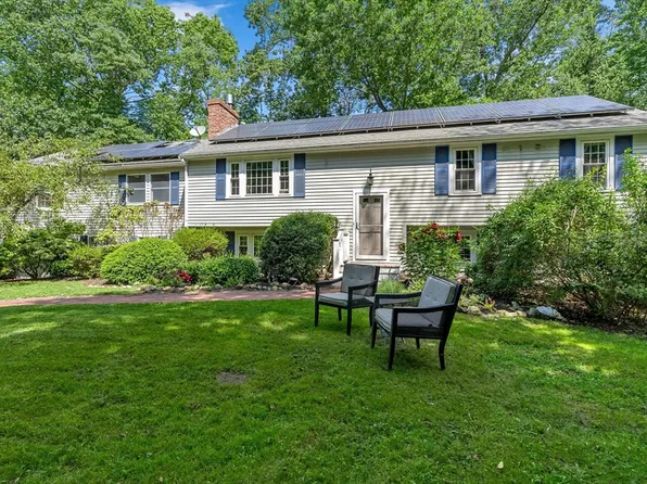 29 Pratt Rd, Scituate, MA 02066
