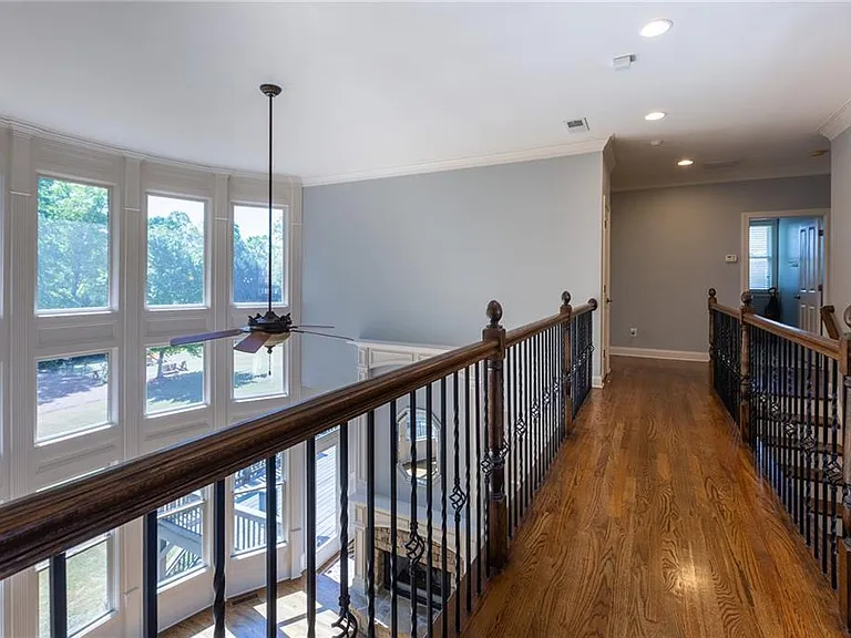 2360 Manor Creek Ct — Photo 43