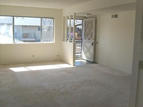 2nd image of 1321 Saratoga Ave APT 3