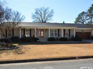 912 Riviera Ave SE, Huntsville, AL 35802