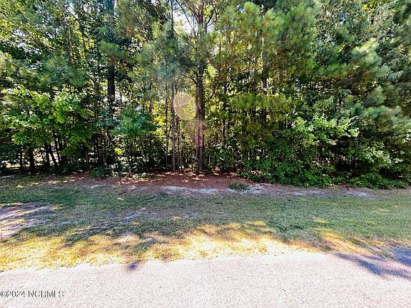 2nd image of 30 Little Court