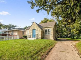 1340 E Douglas Ave, Des Moines, IA 50316