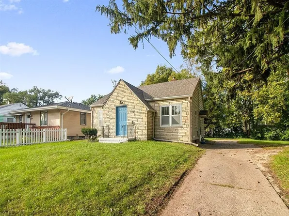 1340 E Douglas Ave, Des Moines, IA 50316