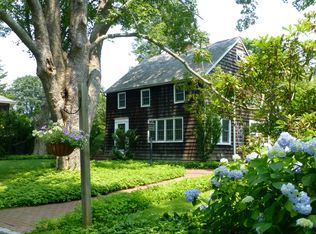 32 Sag Harbor Tpke, East Hampton, NY 11937