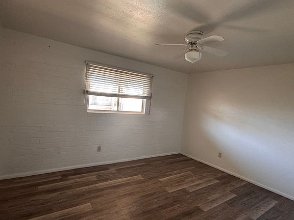 3rd image of 1827 W Tuckey Ln APT 10