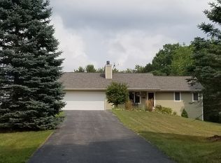 4040 McCabe Ave NE, Ada, MI 49301