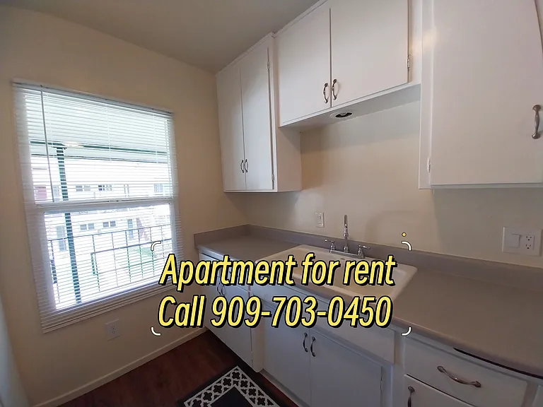 2993 N Garey Ave — Photo 22