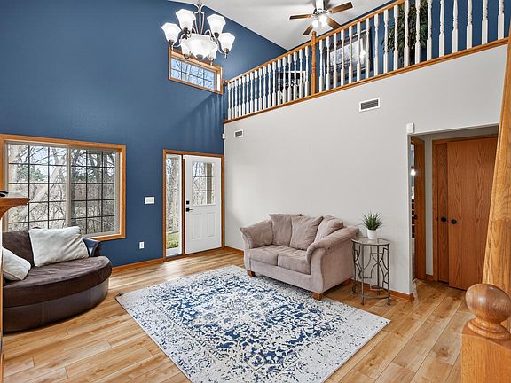 3rd image of 13772 Rose Dr