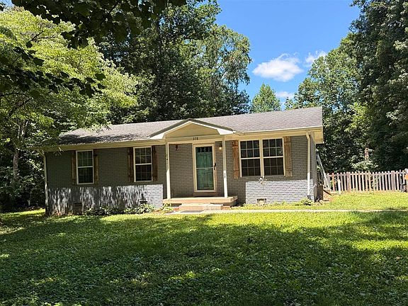 2nd image of 378 Castle Heights Rd