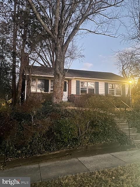 1st image of 9403 Ewing Dr