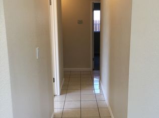 60 Desert Wood Ct, Sacramento, CA