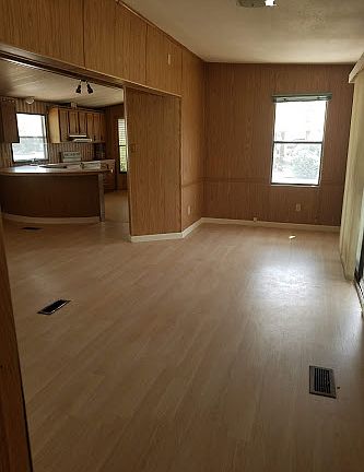 5th image of 3115 N Fairview Ave Unit 31