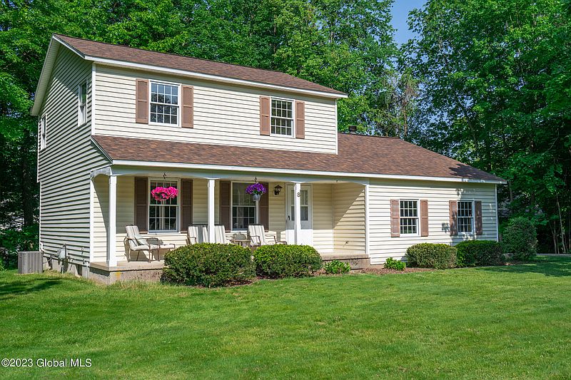 2nd image of 8 Lincoln Avenue