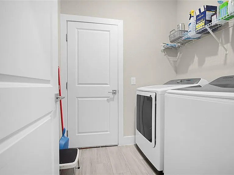 1187 N Platte Ln — Photo 20