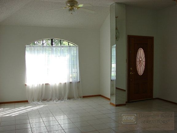 3rd image of 3214 Treasure Hills Blvd