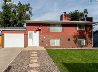 1129 Nez Perce Dr, Colorado Springs, CO 80915