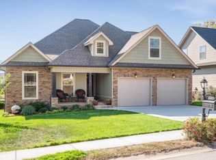3687 Willow Lake Cir, Chattanooga, TN 37419