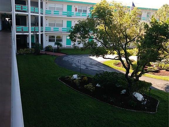 2nd image of 1900 59th Ave N APT 208