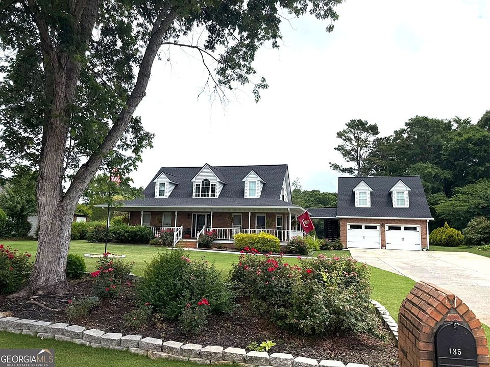 1st image of 135 Meadow Lakes Blvd