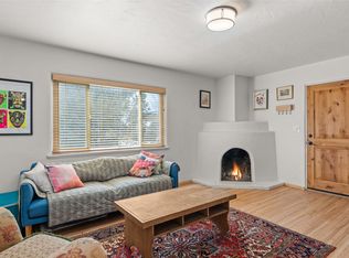 125 Lugar De Oro, Santa Fe, NM 87501