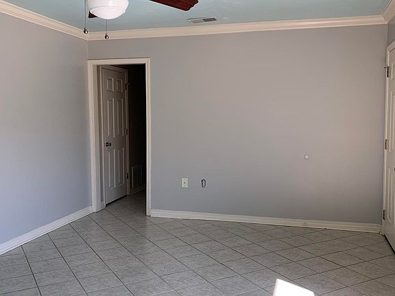 5th image of 2221 Tucker Ave