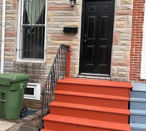 3rd image of 119 S Poppleton St