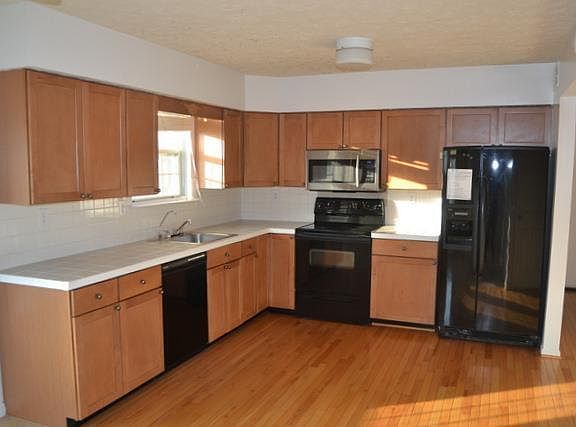 2nd image of 1504 Robert Lewis Ave