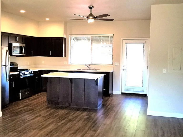 Alder Creek Apartments — Photo 25