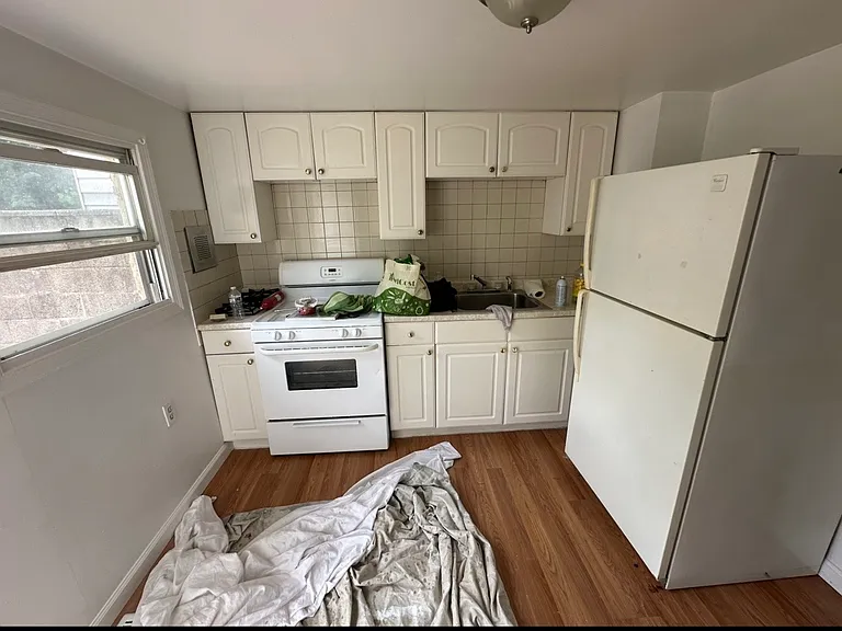 3185 Memphis St — Photo 1