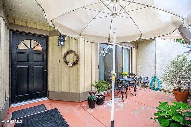 2048 Los Feliz Dr Thousand-small-001-6-L