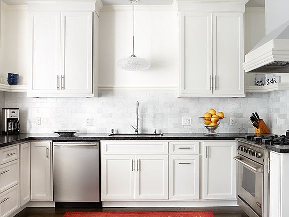 Renovated chef's kitchen
