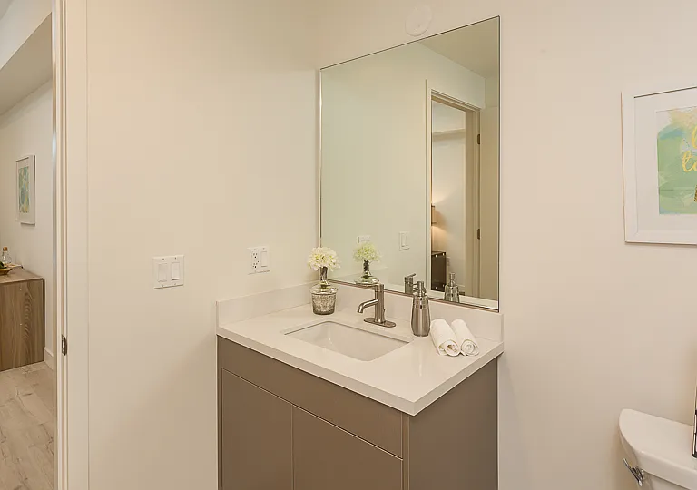 11269 Camarillo St #405 — Photo 18