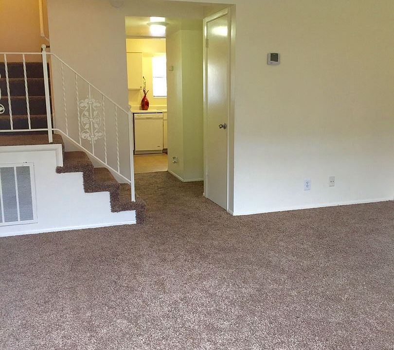 1st image of 888 E Colony N #9