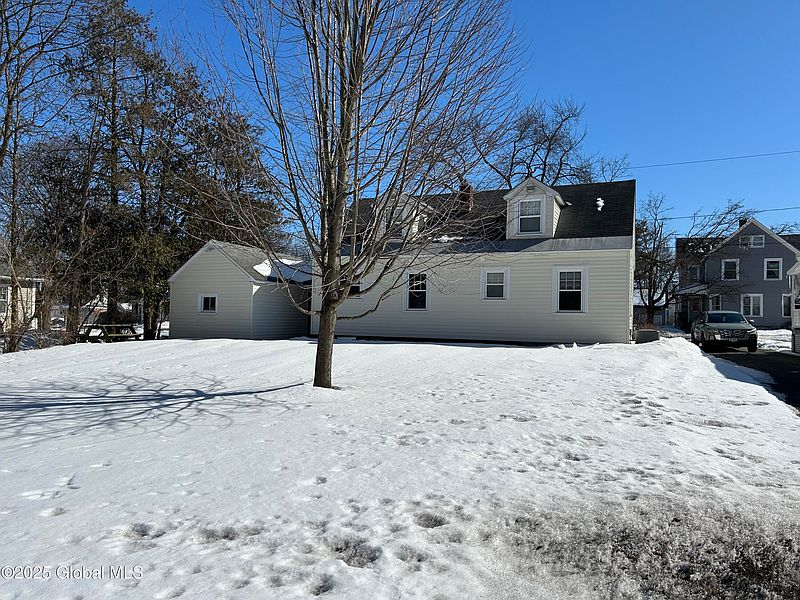 4th image of 47 Jackson Avenue